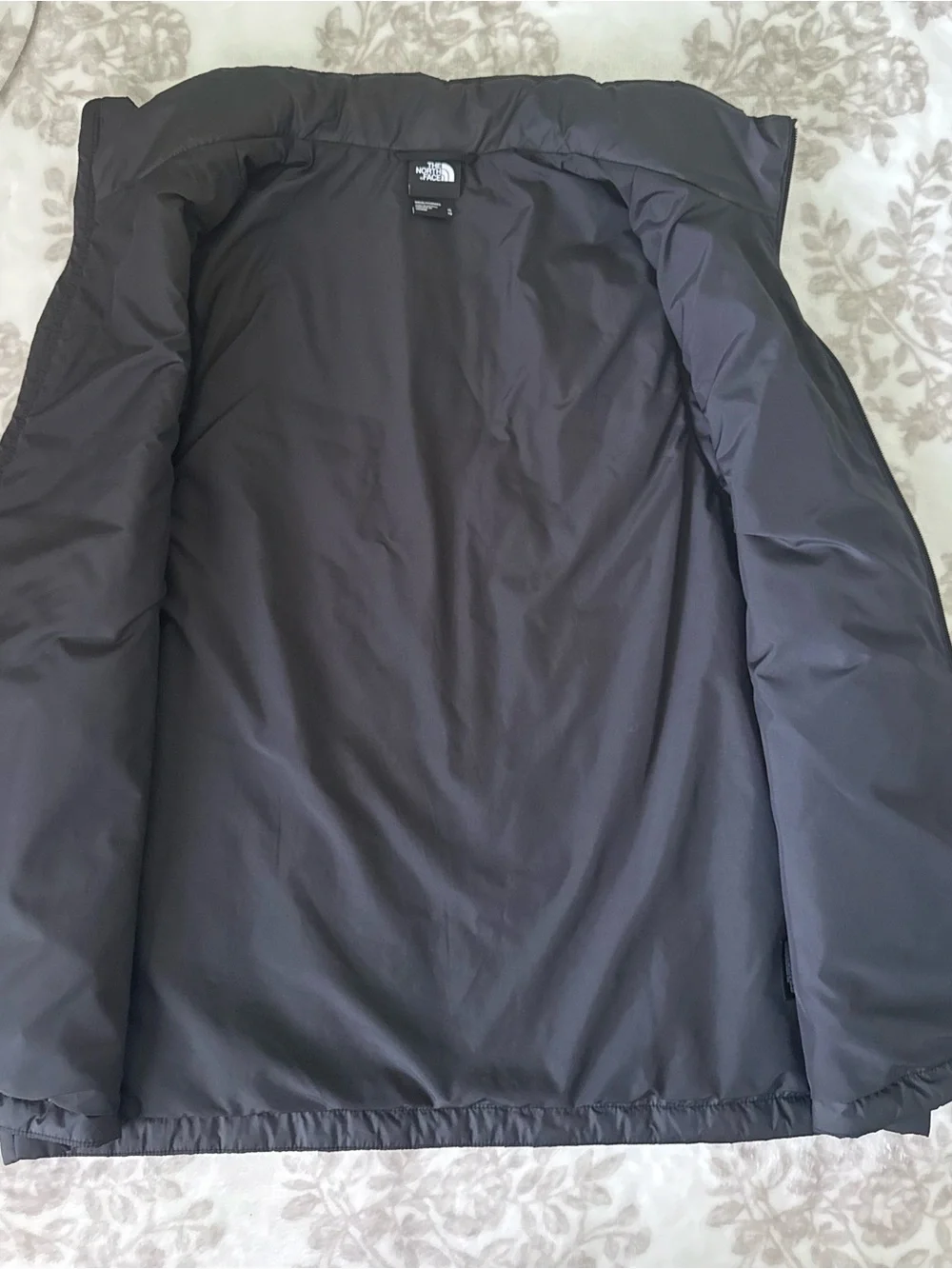 The North Face Men's Black Puffer Vest